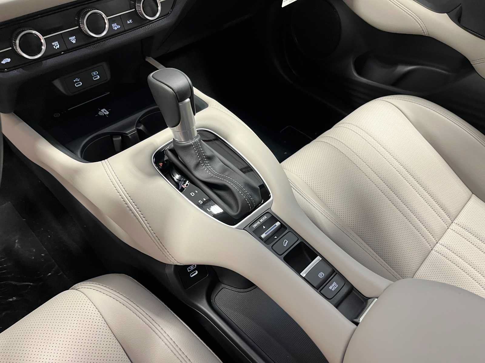 New 2027 Honda HR-V EX-L image 22