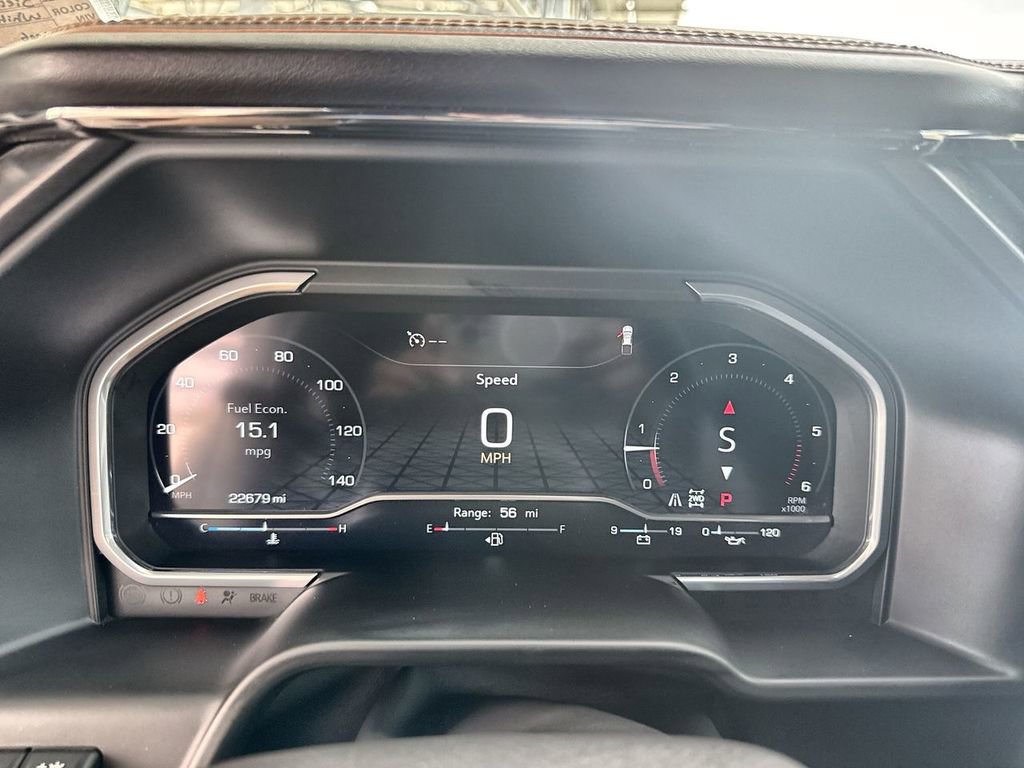 Used 2024 GMC Sierra 1500 AT4 w/ Technology Package AWD/4WD image 4