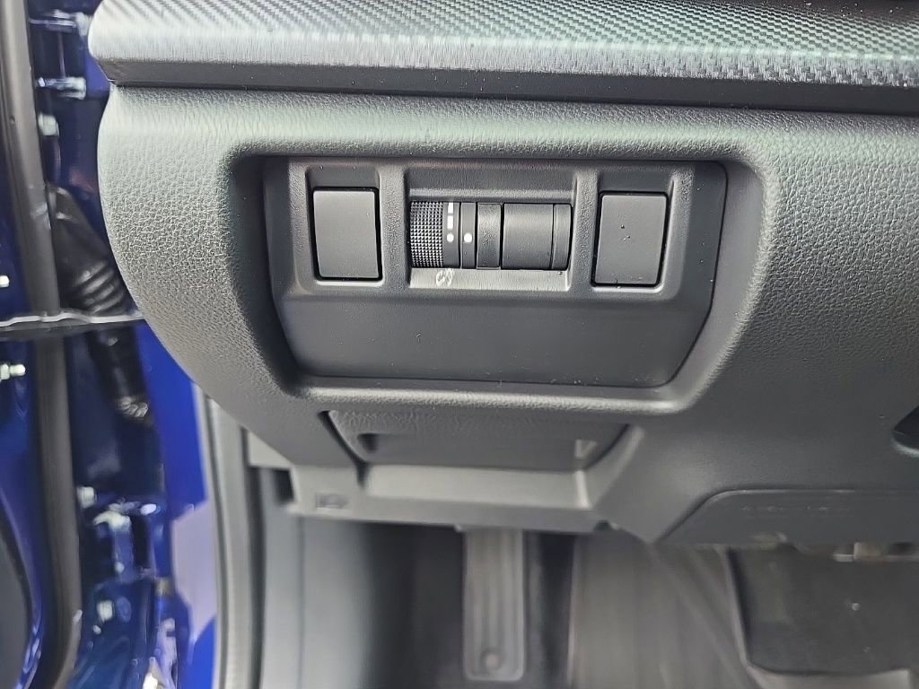 New 2025 Subaru Crosstrek 2.5i Limited w/ Crosstrek Mirror Package image 21