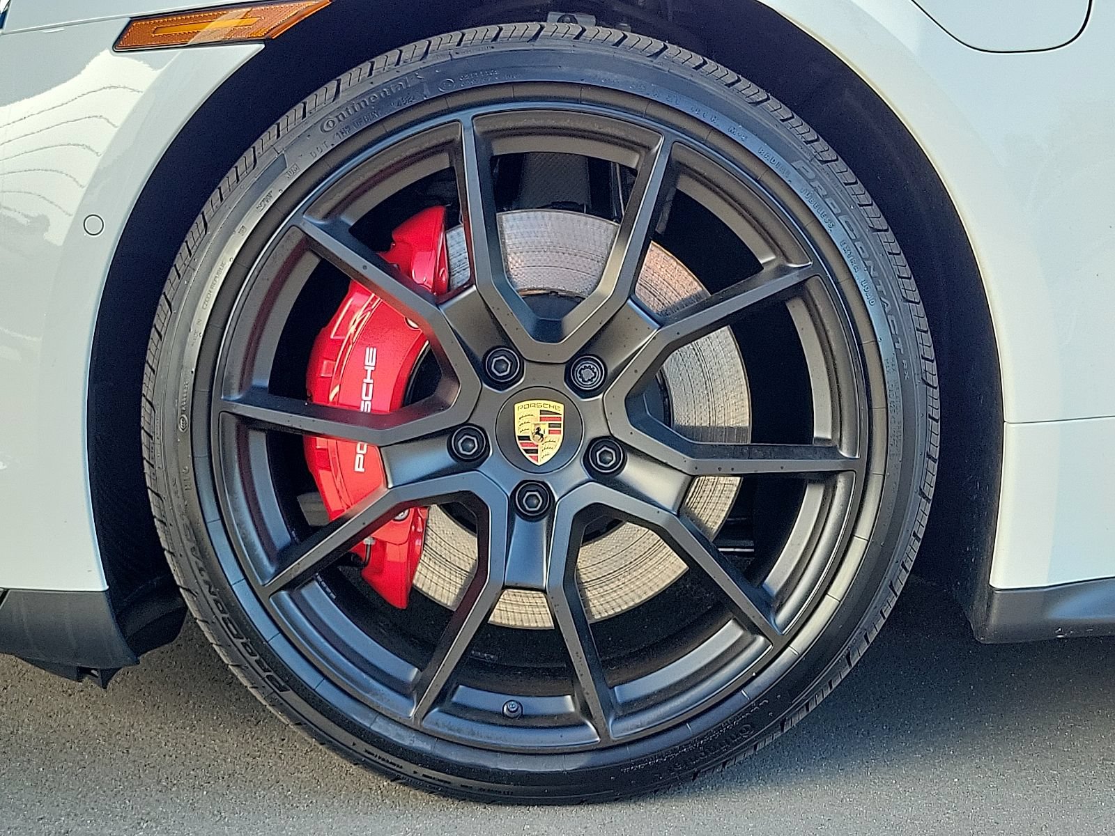 New 2025 Porsche Taycan GTS AWD/4WD image 31