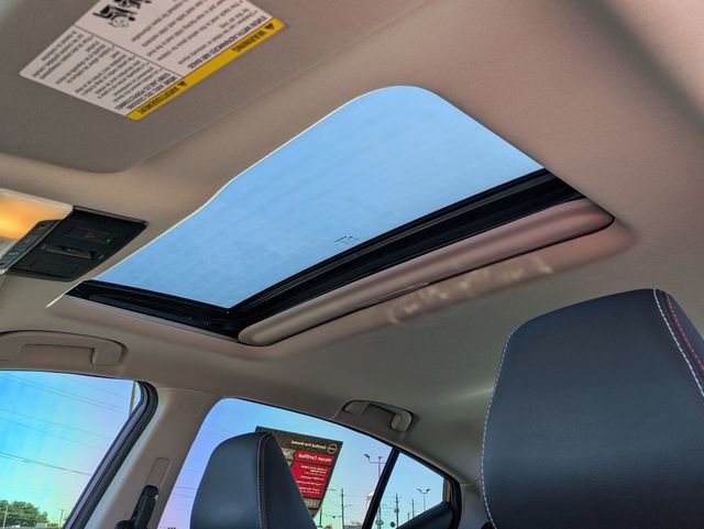 Used 2023 Nissan Altima 2.5 SR w/ SR Premium Package image 18