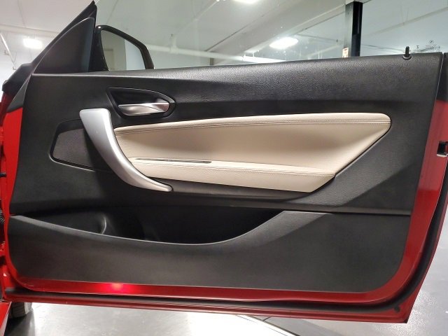 Used 2017 BMW 230i xDrive Convertible image 26