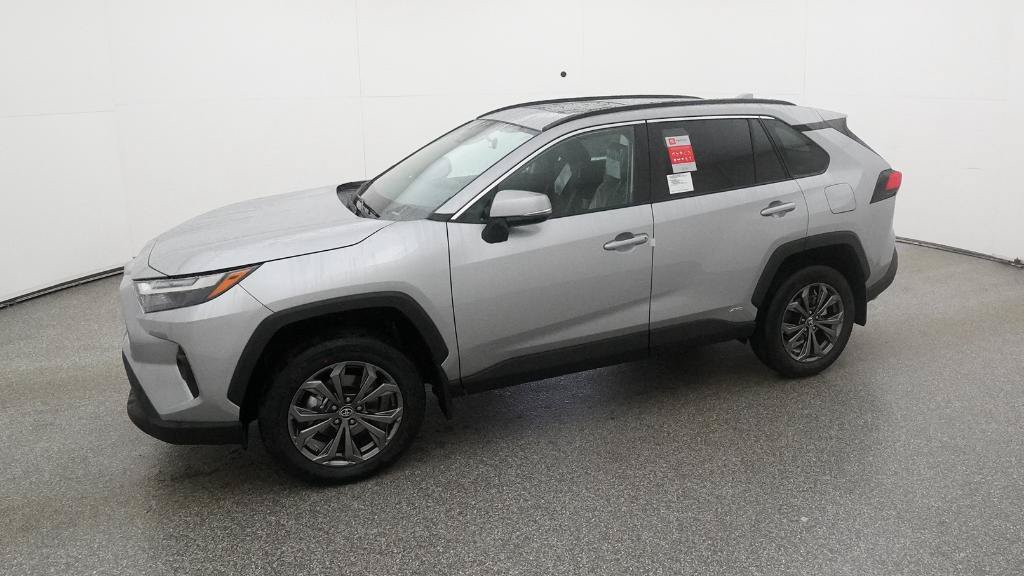 New 2025 Toyota RAV4 XLE Premium w/ Weather Package AWD/4WD image 5