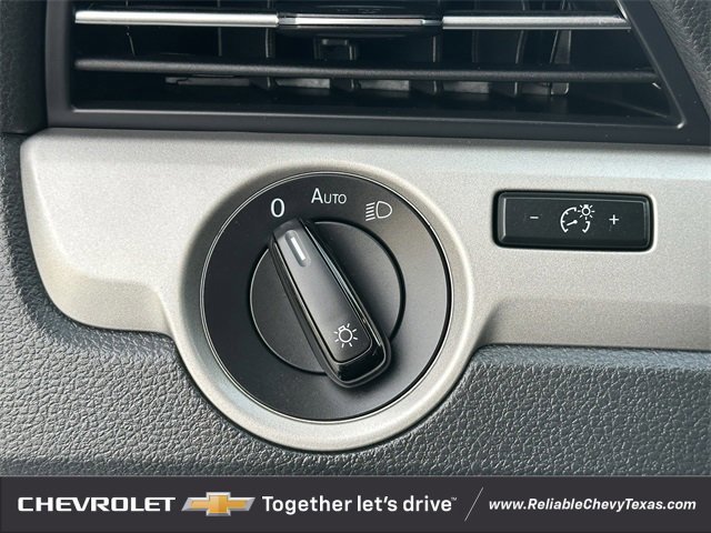 Used 2020 Volkswagen Passat 2.0T S image 21