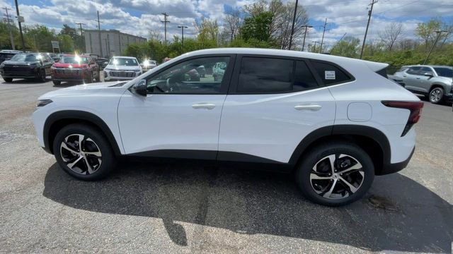 New 2026 Chevrolet Trax RS w/ Driver Confidence Package FWD image 7