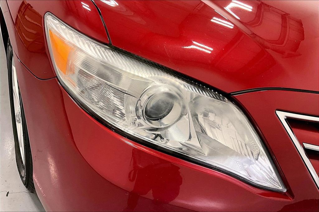Used 2011 Toyota Camry XLE w/ XLE Extra-Value Pkg #2 image 38