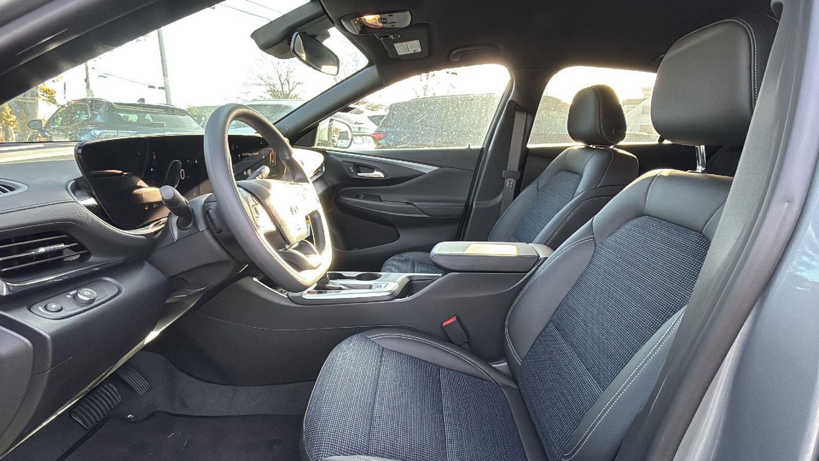 New 2025 Buick Envista Preferred w/ Convenience II Package image 22