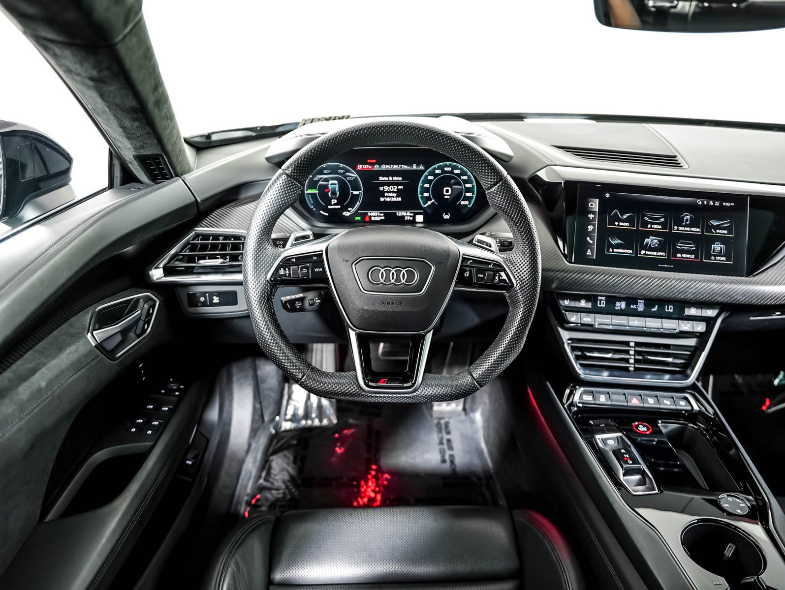 Used 2024 Audi RS e-tron GT w/ Carbon Performance Package AWD/4WD image 13