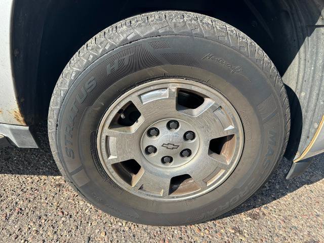 Used 2012 Chevrolet Suburban LT AWD/4WD image 11