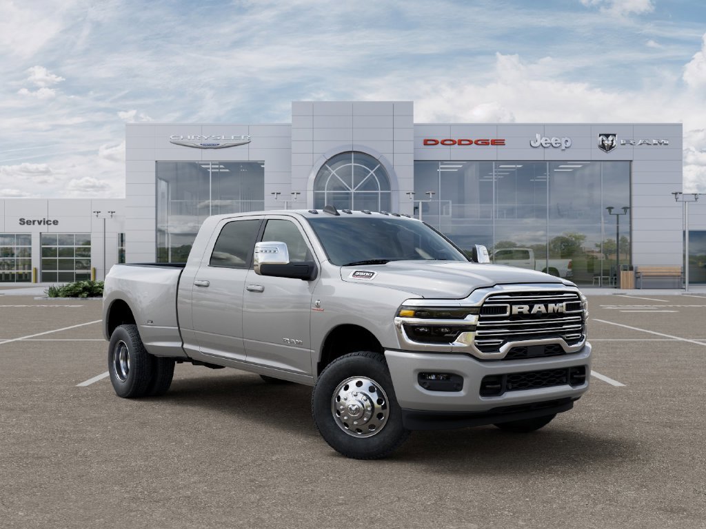 New 2026 RAM 3500 Laramie AWD/4WD image 5