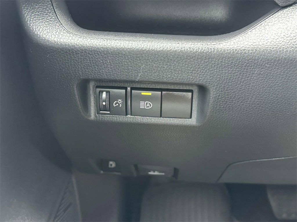 Used 2024 Toyota RAV4 LE image 21