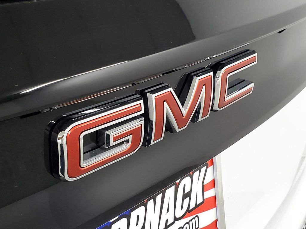 Used 2025 GMC Acadia Elevation FWD image 26