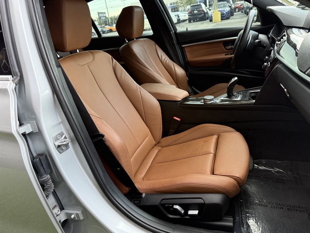 Used 2017 BMW 330i Sedan RWD image 18