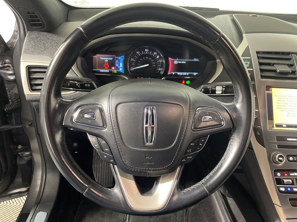 Used 2017 Lincoln MKZ Premiere image 12