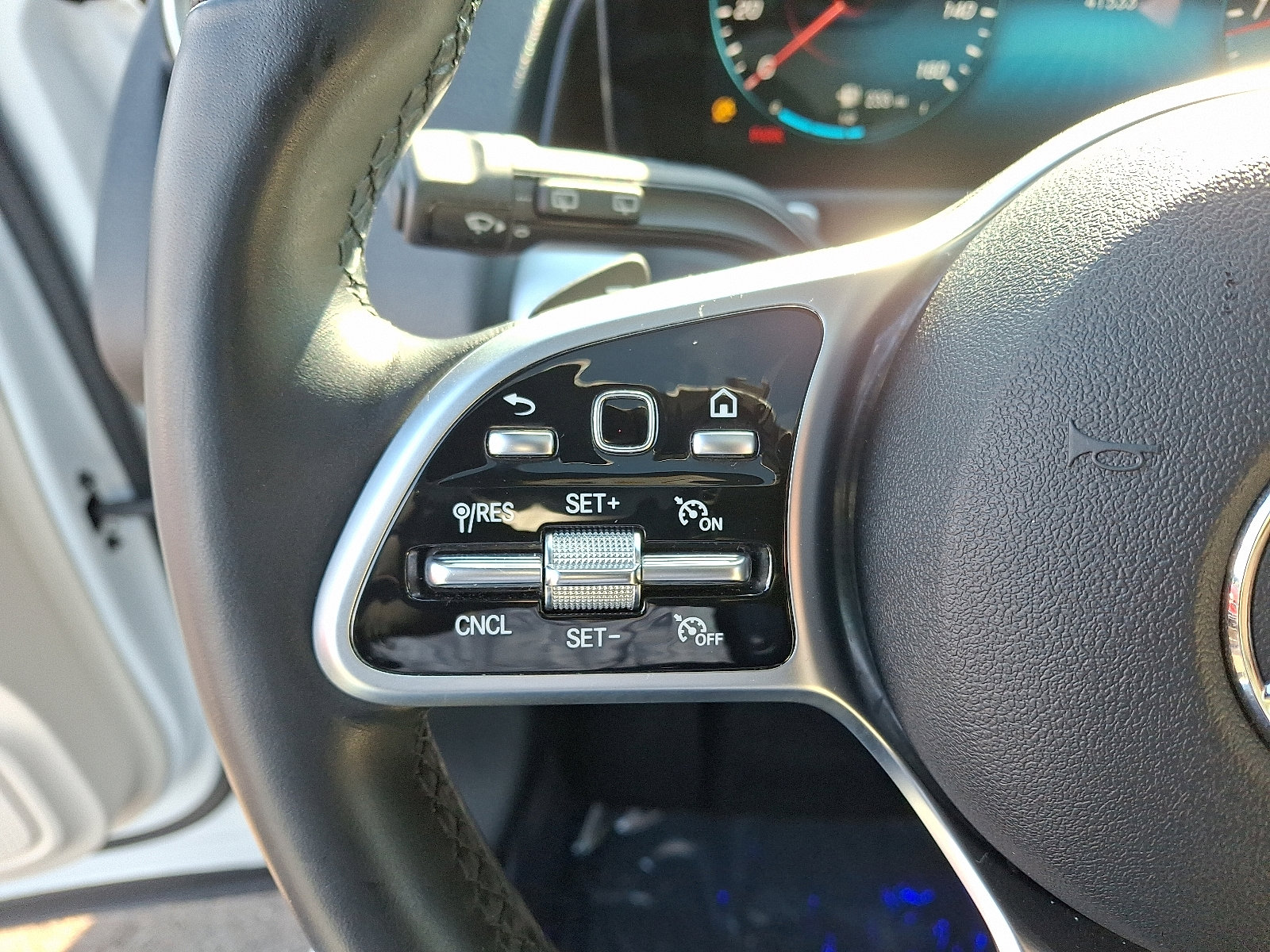 Certified 2022 Mercedes-Benz GLB 250 4MATIC image 22