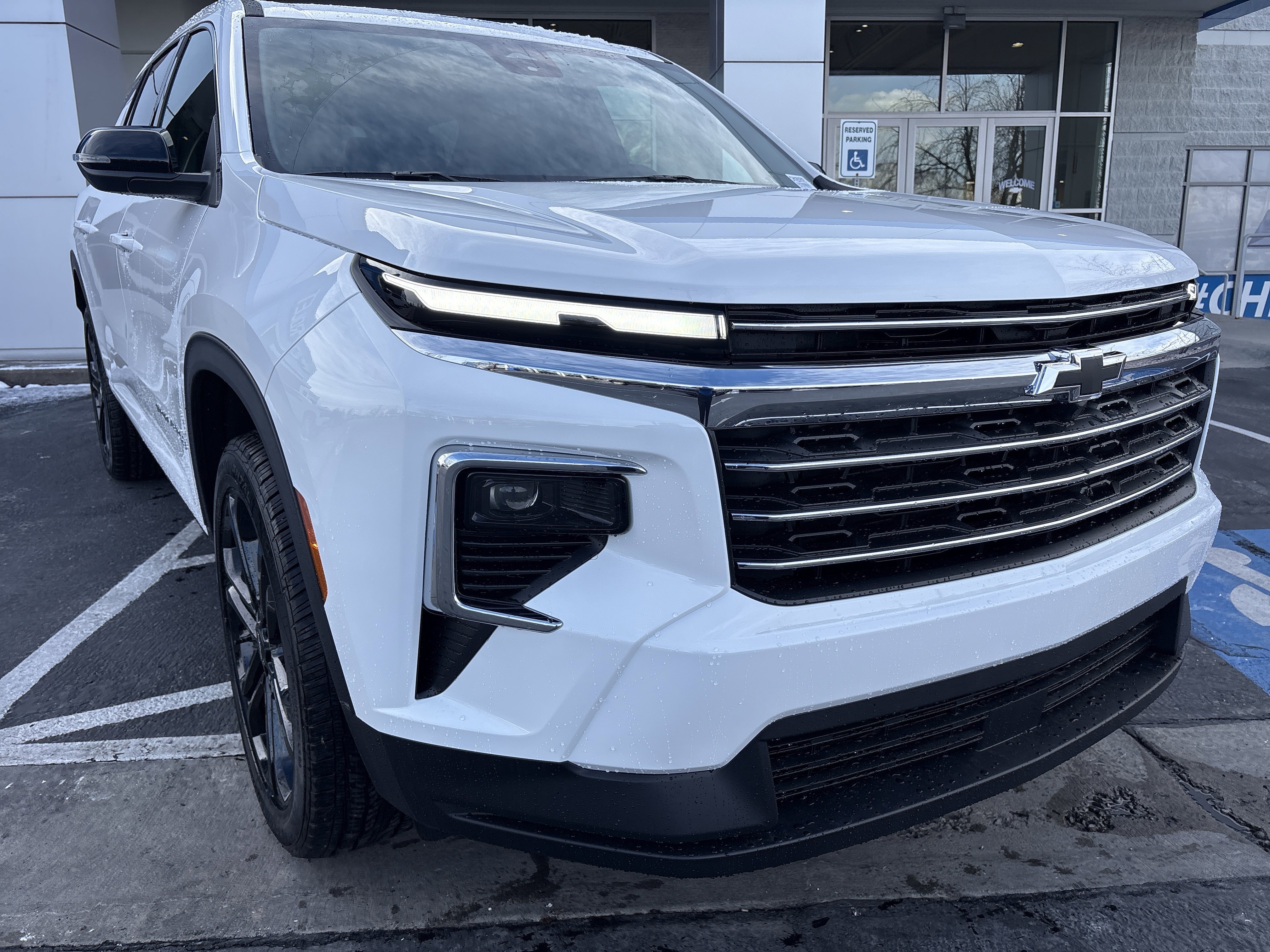 New 2026 Chevrolet Traverse LT w/ LPO, Floor Liner Package AWD/4WD image 7