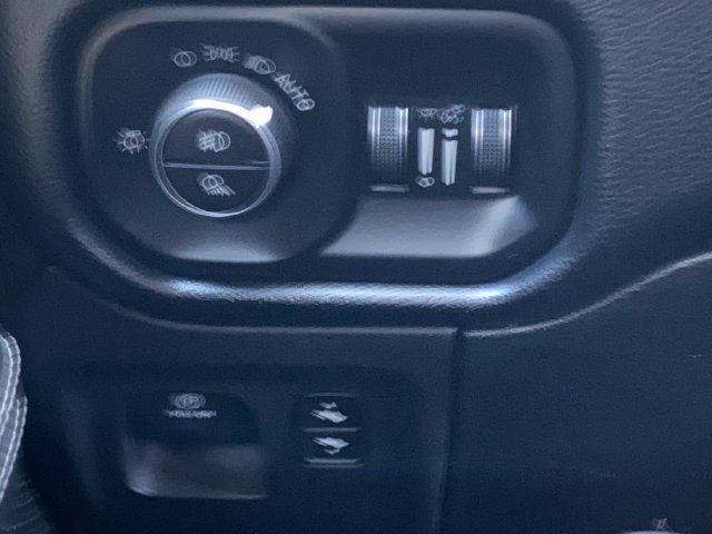 Used 2019 RAM 1500 Laramie w/ Bed Utility Group AWD/4WD image 14
