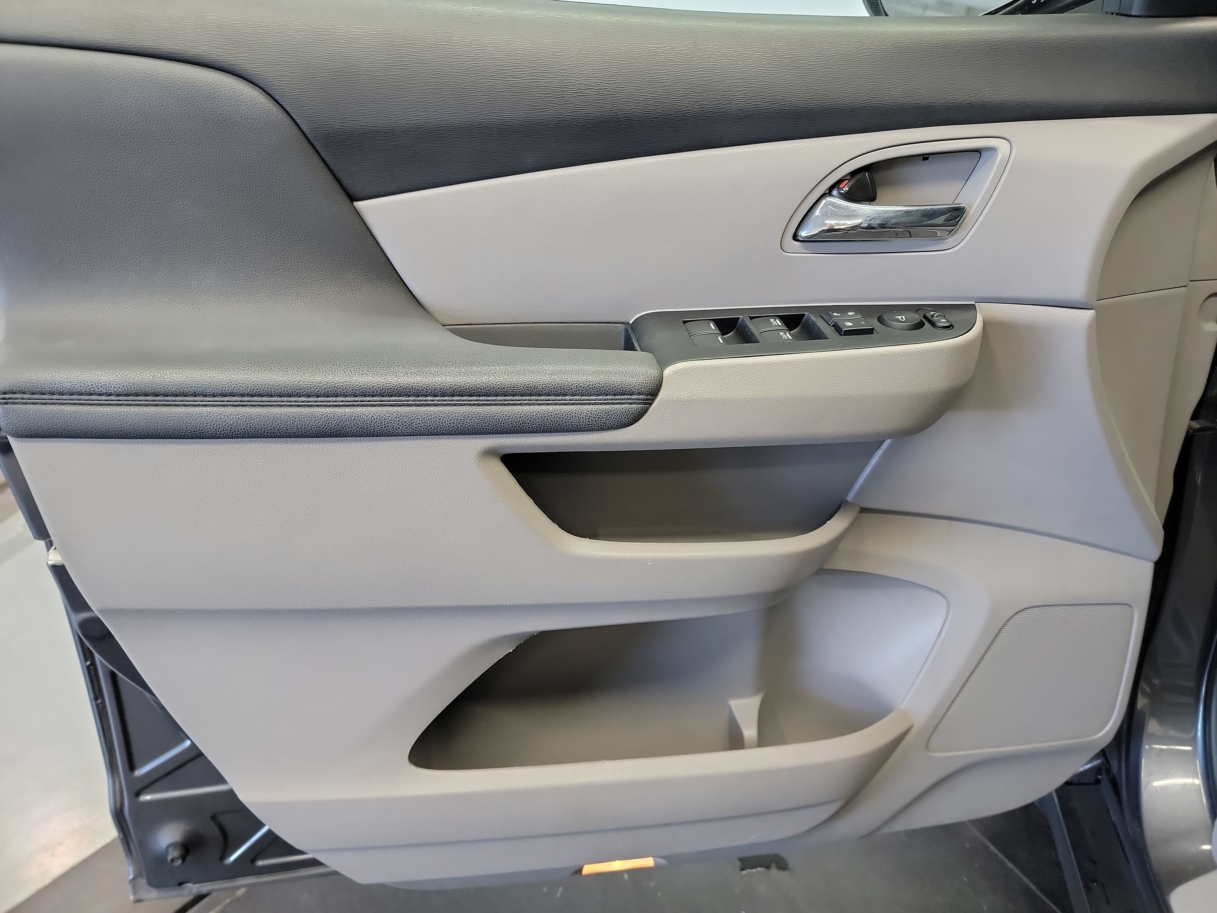 Used 2016 Honda Odyssey EX-L image 13