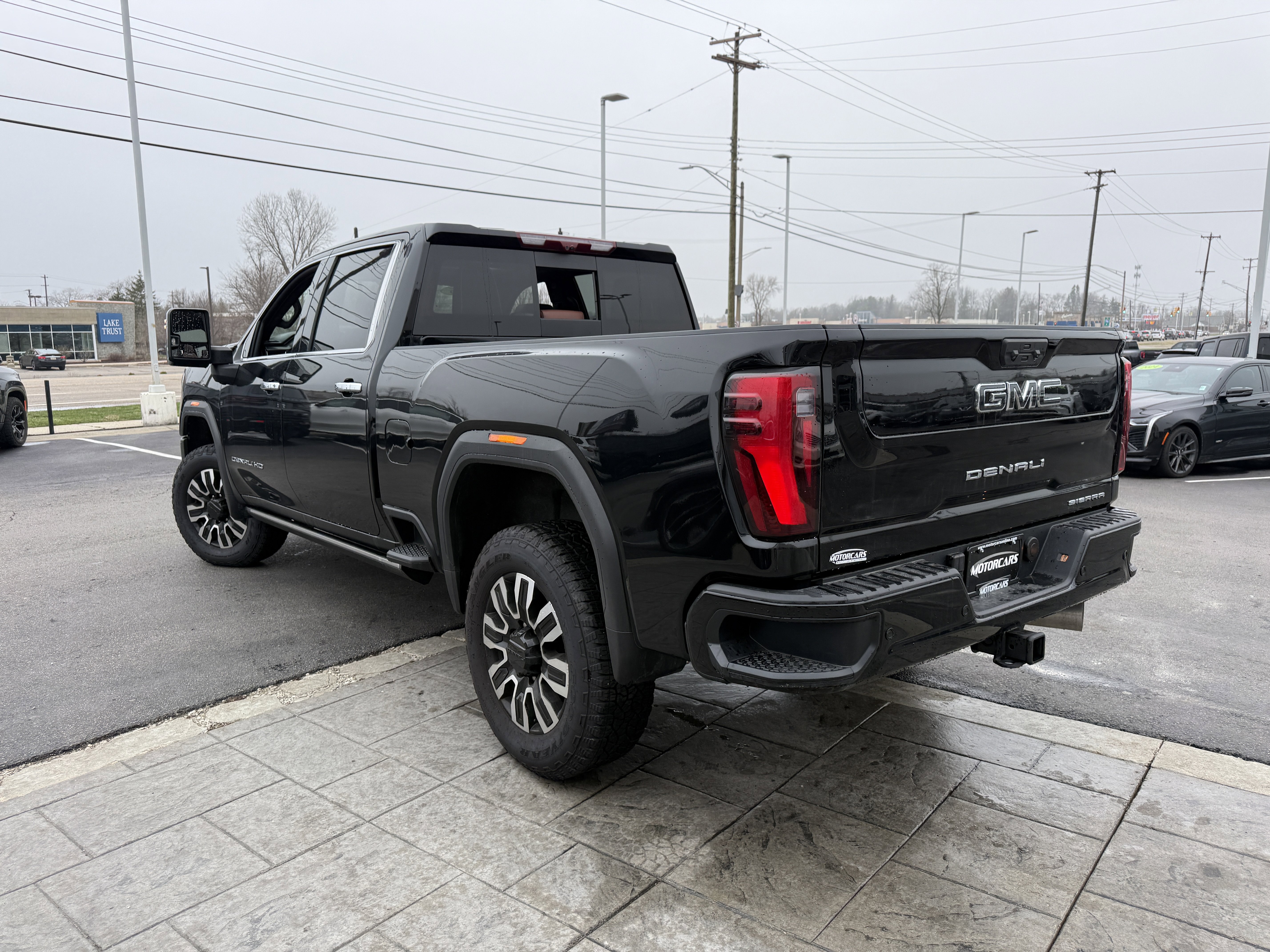 Used 2025 GMC Sierra 2500 Denali Ultimate image 3
