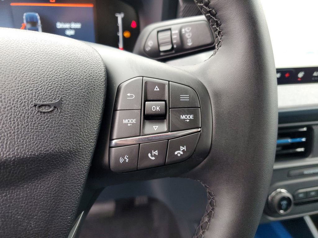 New 2025 Ford Maverick XLT w/ XLT Luxury Package image 16