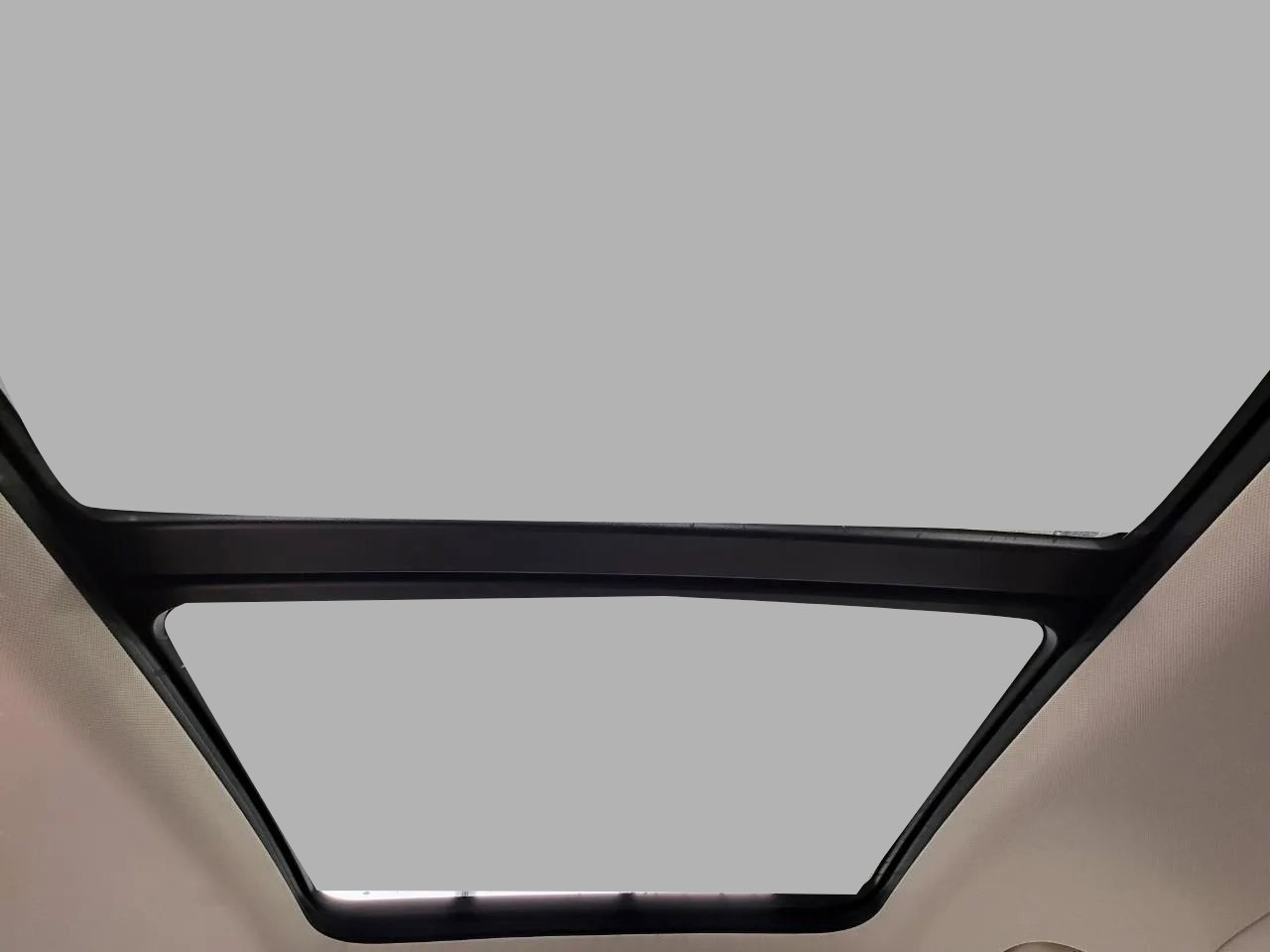 Used 2023 Buick Envision Avenir image 25