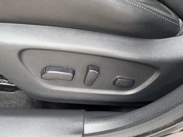Used 2020 Nissan Rogue SL w/ Premium Package image 25