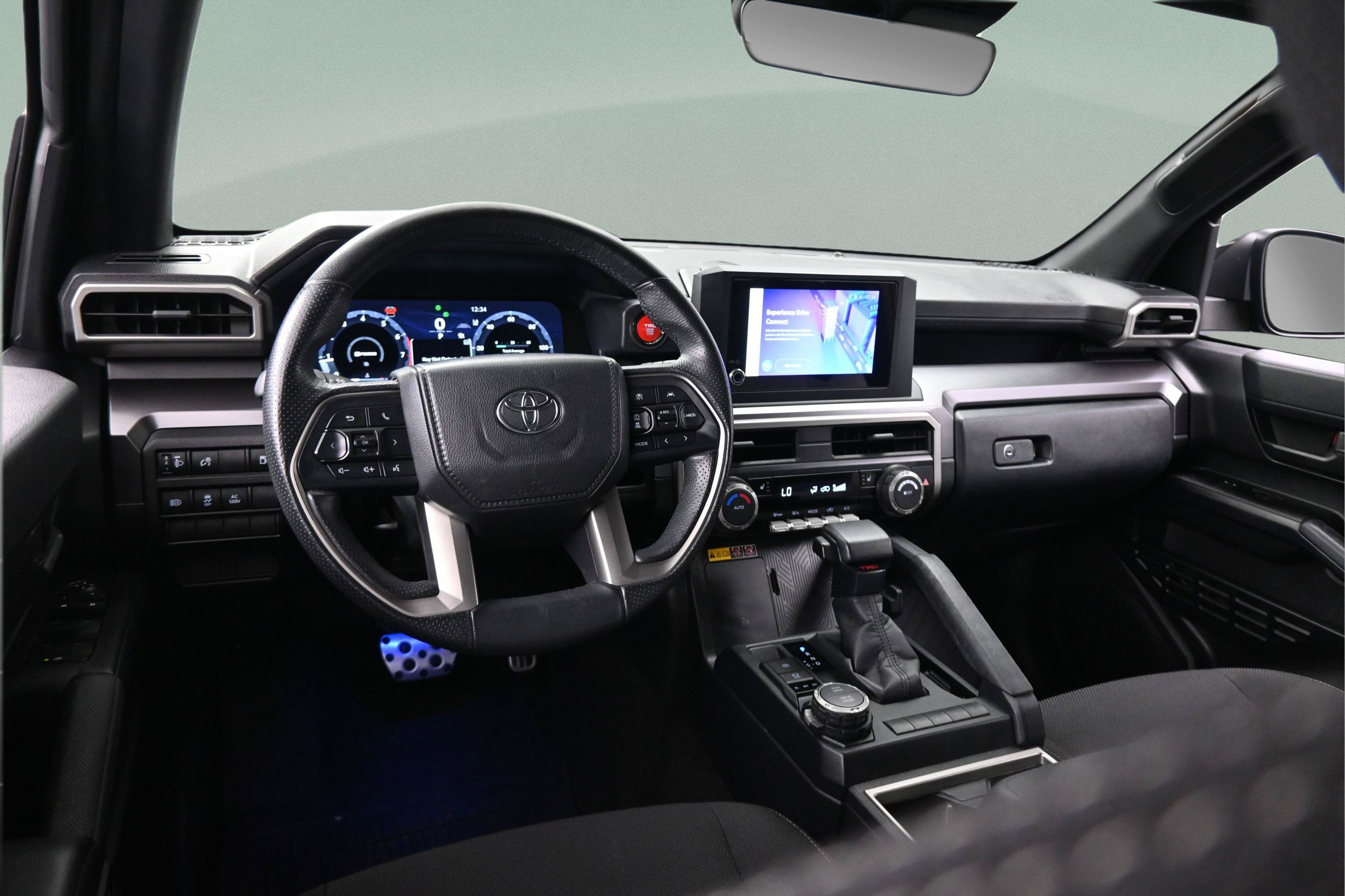 Certified 2025 Toyota 4Runner TRD Sport AWD/4WD image 33