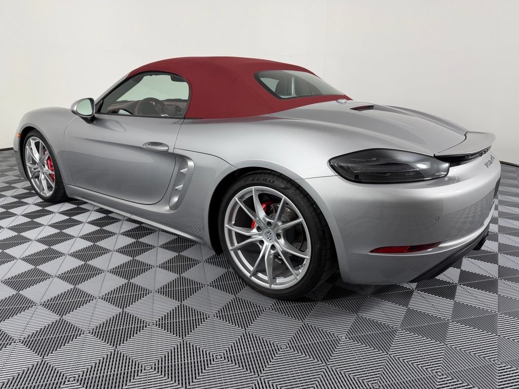 Certified 2025 Porsche 718 Boxster S RWD image 3