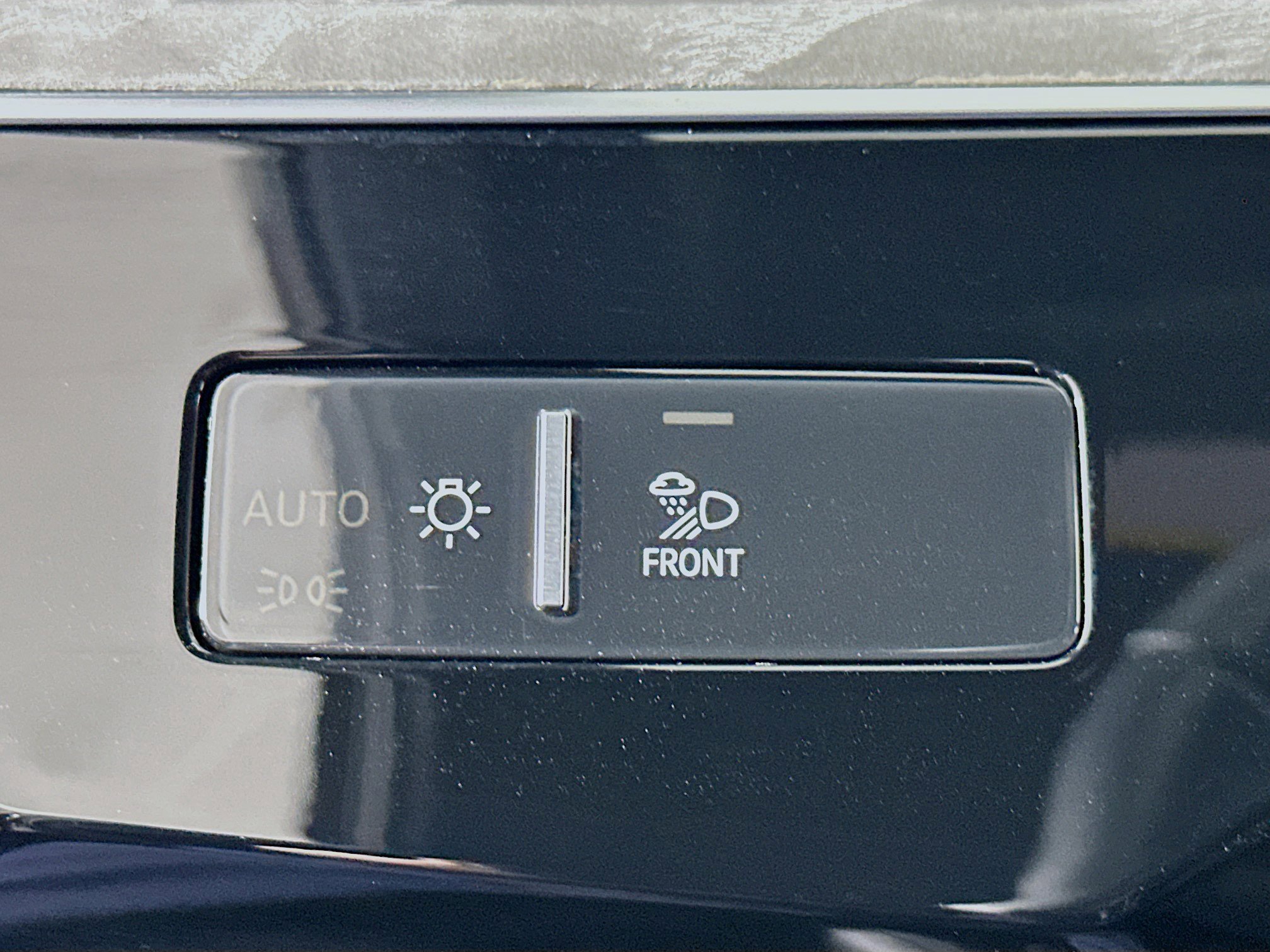 Used 2024 Audi Q8 e-tron Premium Plus w/ Premium Plus Package image 17