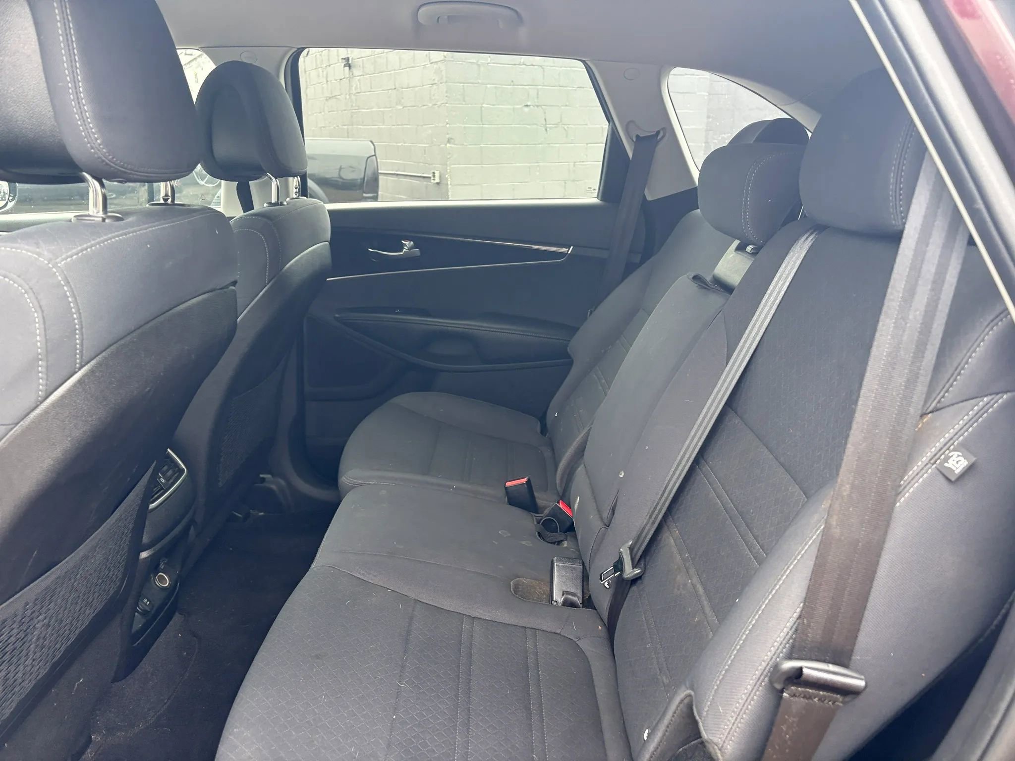 Used 2016 Kia Sorento LX w/ LX Convenience Package image 14