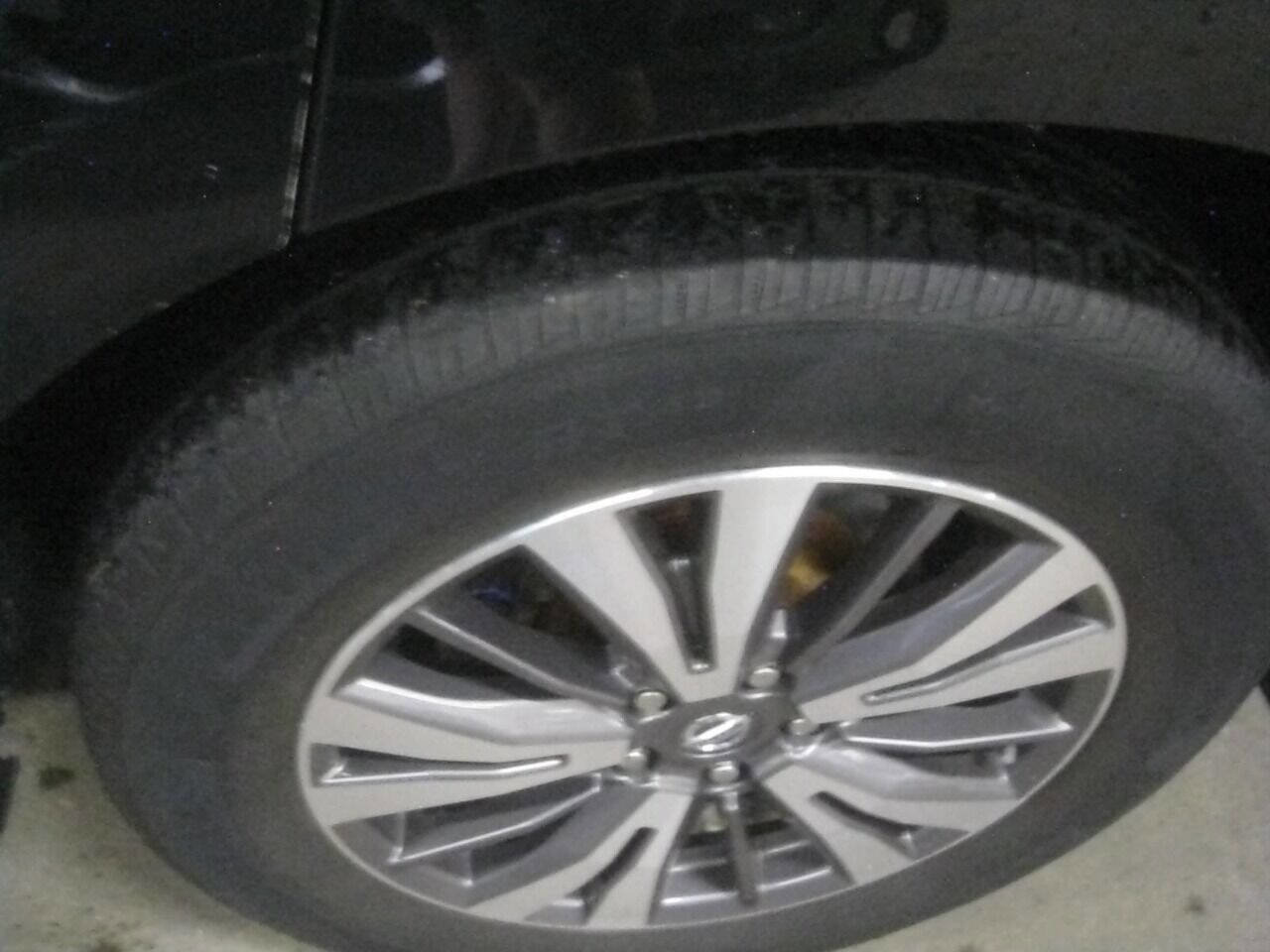 Used 2017 Nissan Pathfinder SV w/ SV Cold Weather Package image 34