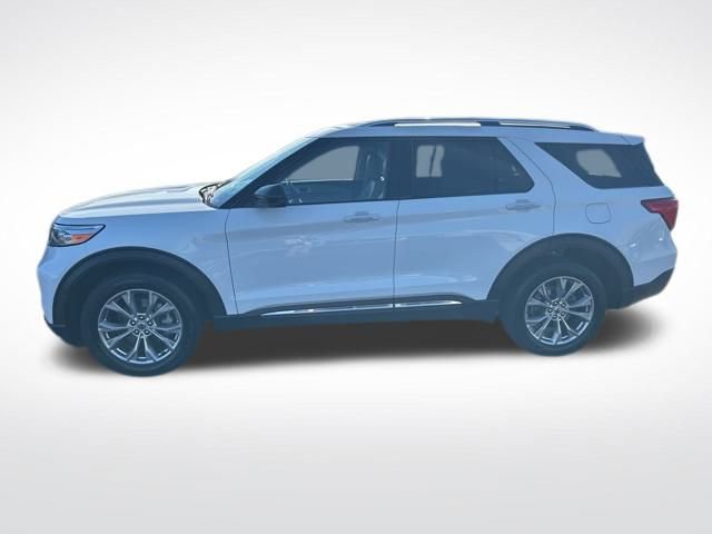 Used 2024 Ford Explorer Limited image 2