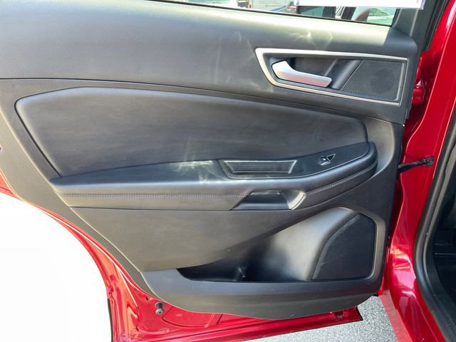 Used 2024 Ford Edge SEL w/ Convenience Package image 28