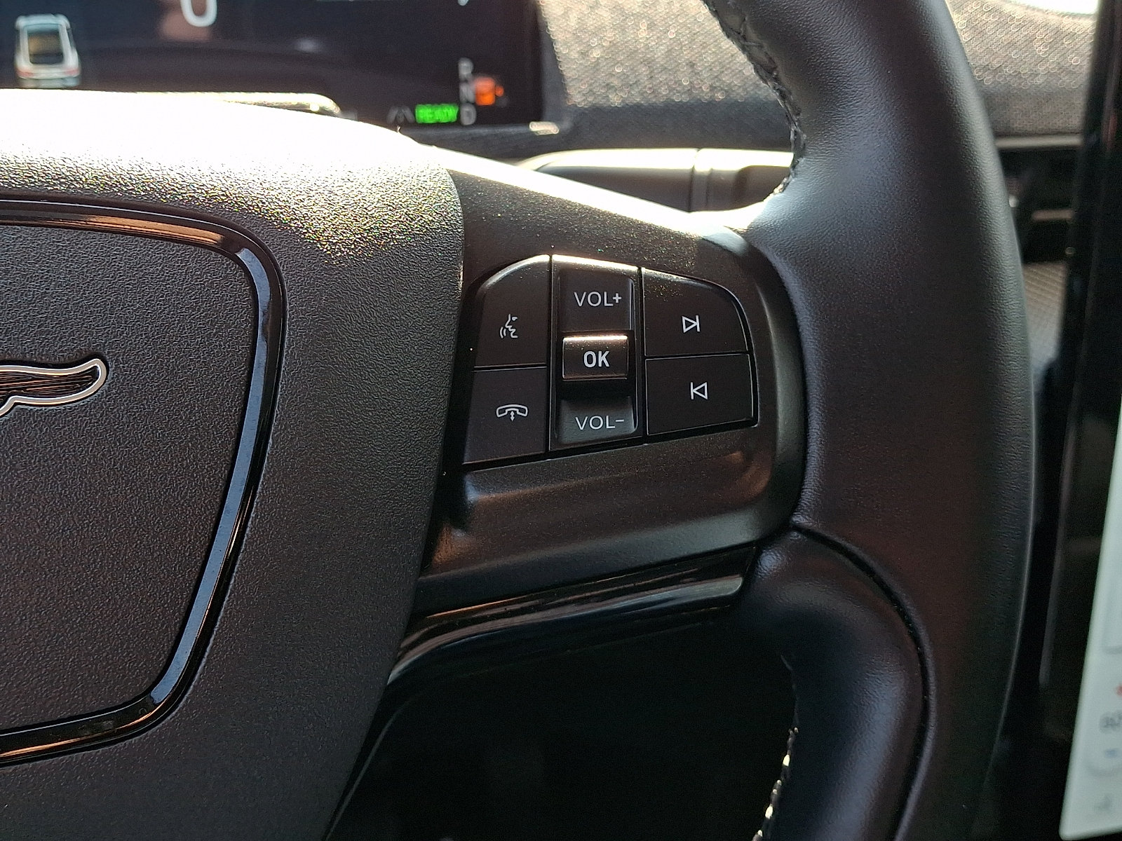 Used 2025 Ford Mustang Mach-E Premium AWD/4WD image 21