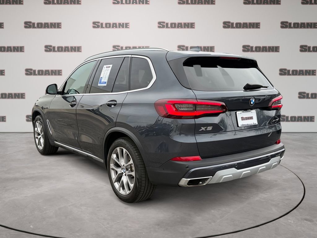 Certified 2022 BMW X5 xDrive40i image 3