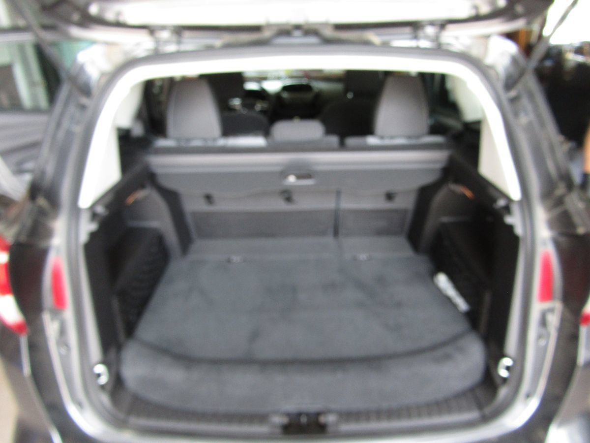 Used 2018 Ford C-MAX SE FWD image 26