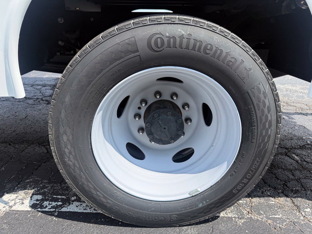 New 2026 Ford F550 4x4 Regular Cab Super Duty w/ Snow Plow Prep Package image 38