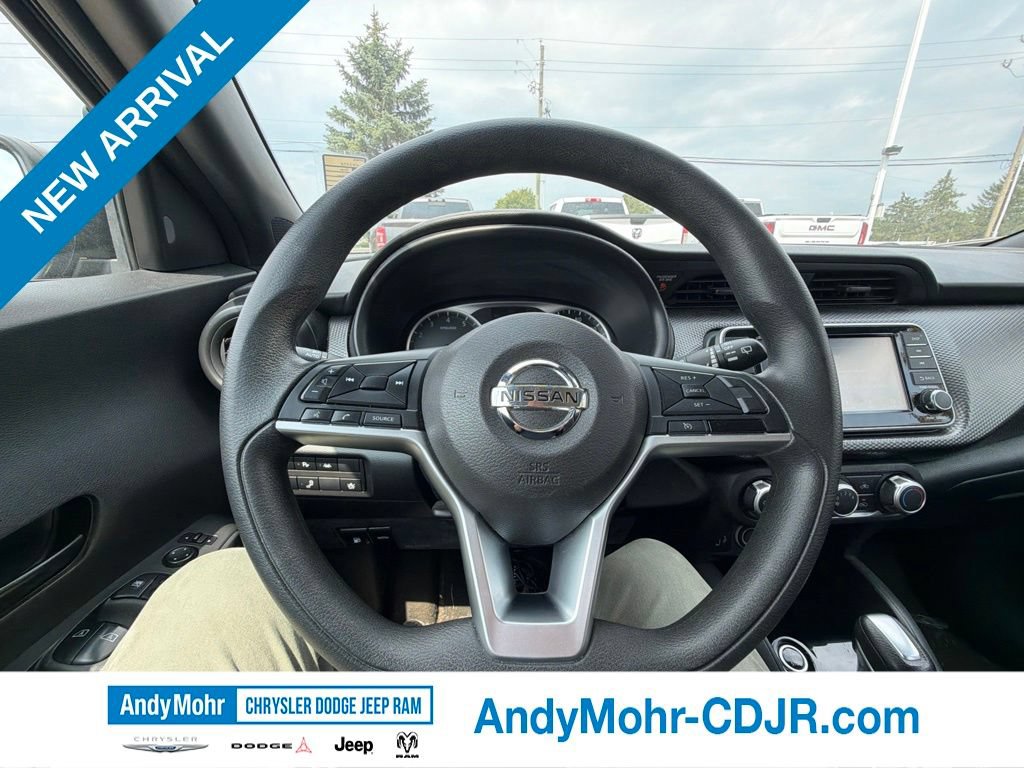 Used 2020 Nissan Kicks S FWD image 10