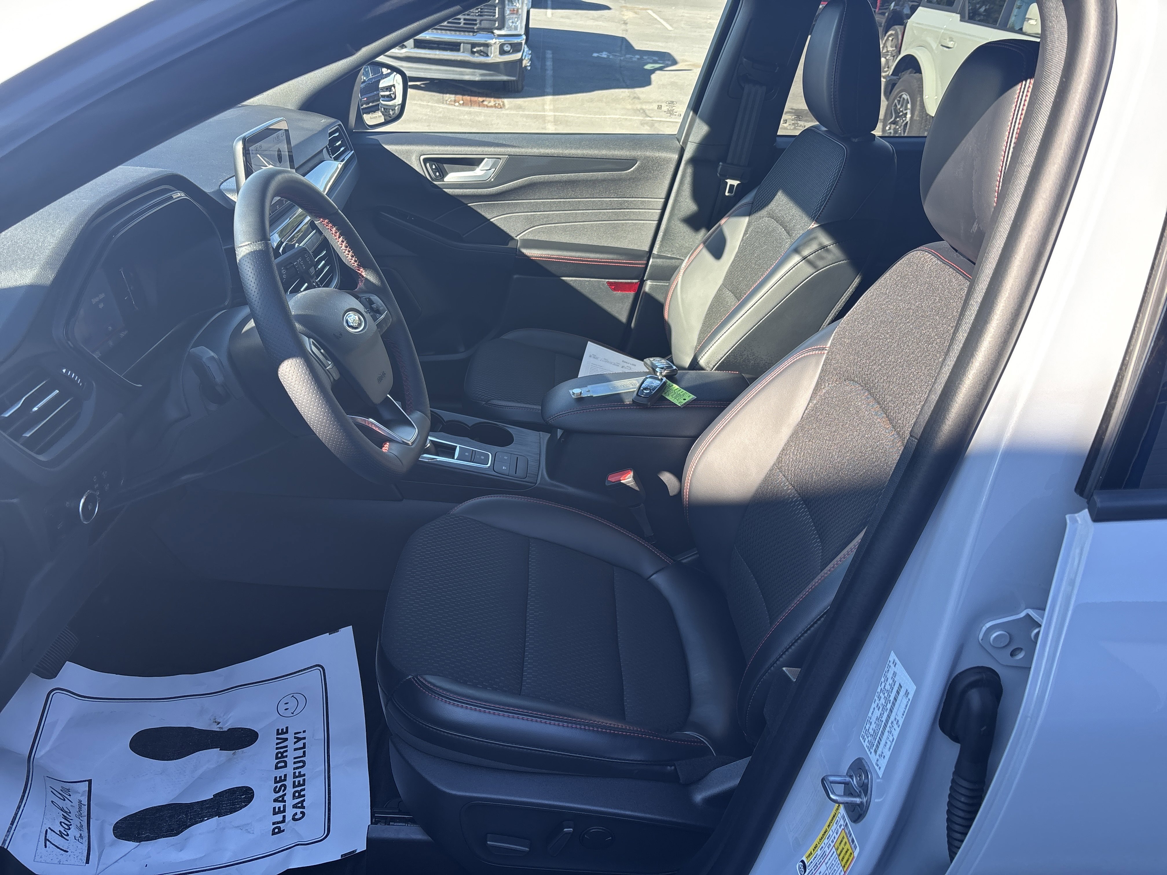 Used 2025 Ford Escape ST-Line Select image 12