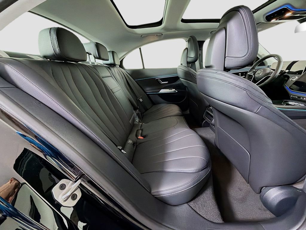 New 2026 Mercedes-Benz E 350 4MATIC Sedan image 29