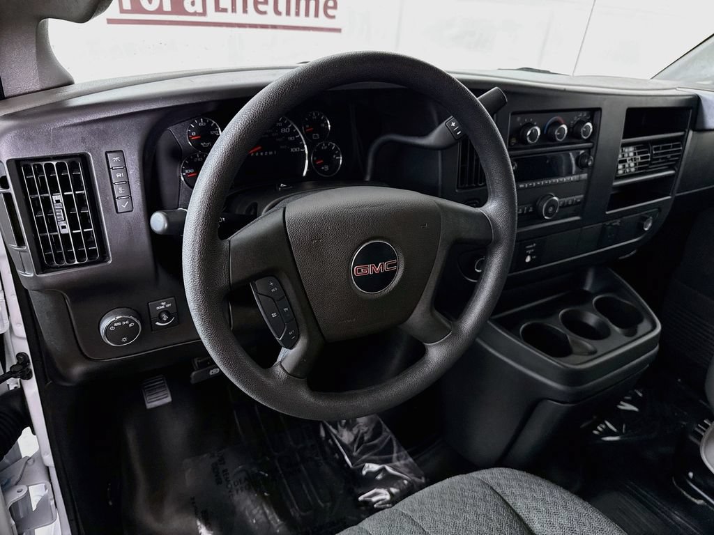 Used 2025 GMC Savana 2500 w/ Driver Convenience Package RWD image 3