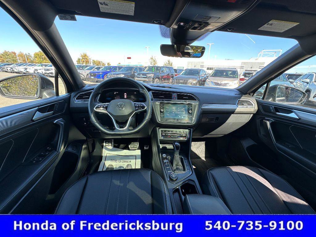 Used 2024 Volkswagen Tiguan SE R-Line image 46