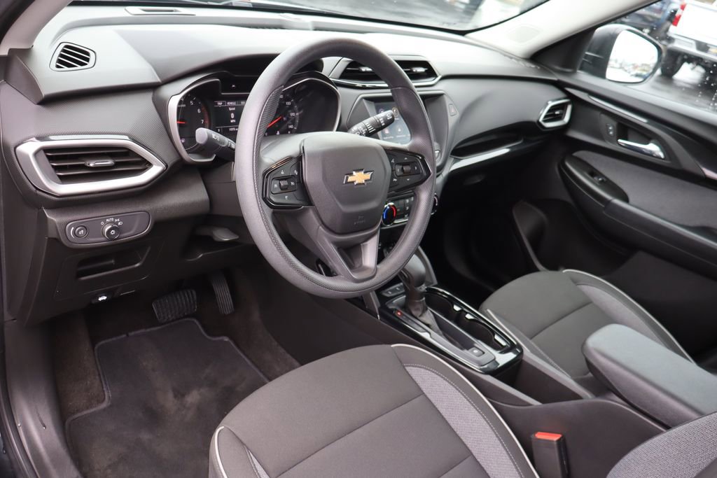 Used 2023 Chevrolet TrailBlazer LS image 5