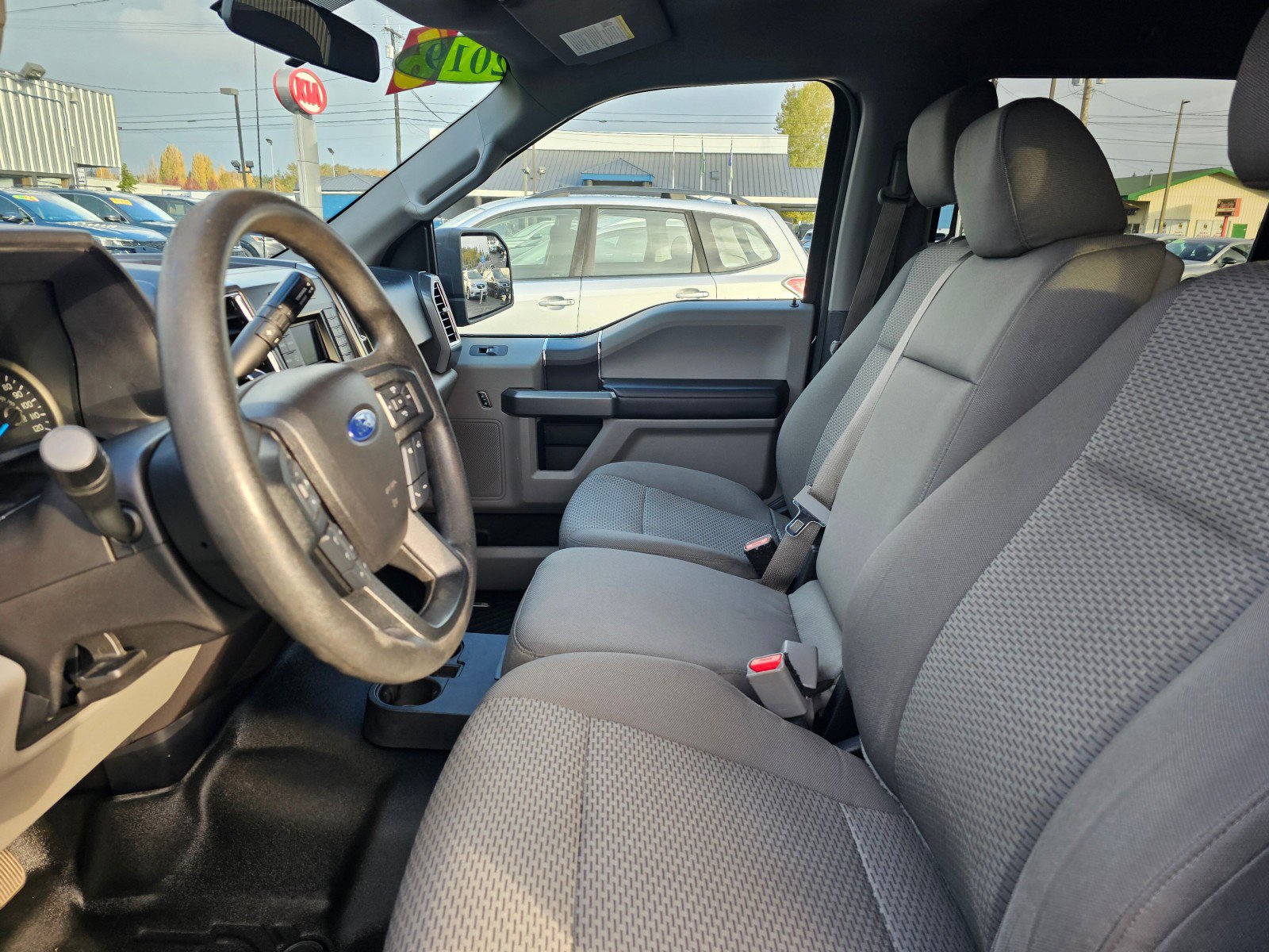 Used 2016 Ford F150 XLT image 29