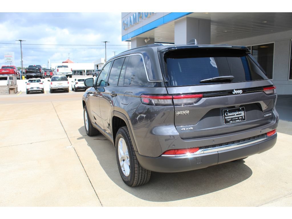 New 2026 Jeep Grand Cherokee Laredo X AWD/4WD image 7