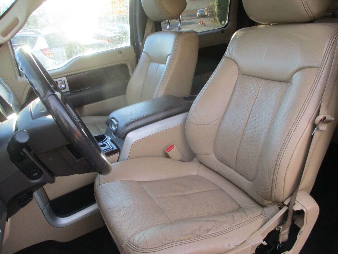 Used 2013 Ford F150 Lariat w/ Mid Equipment Group image 7