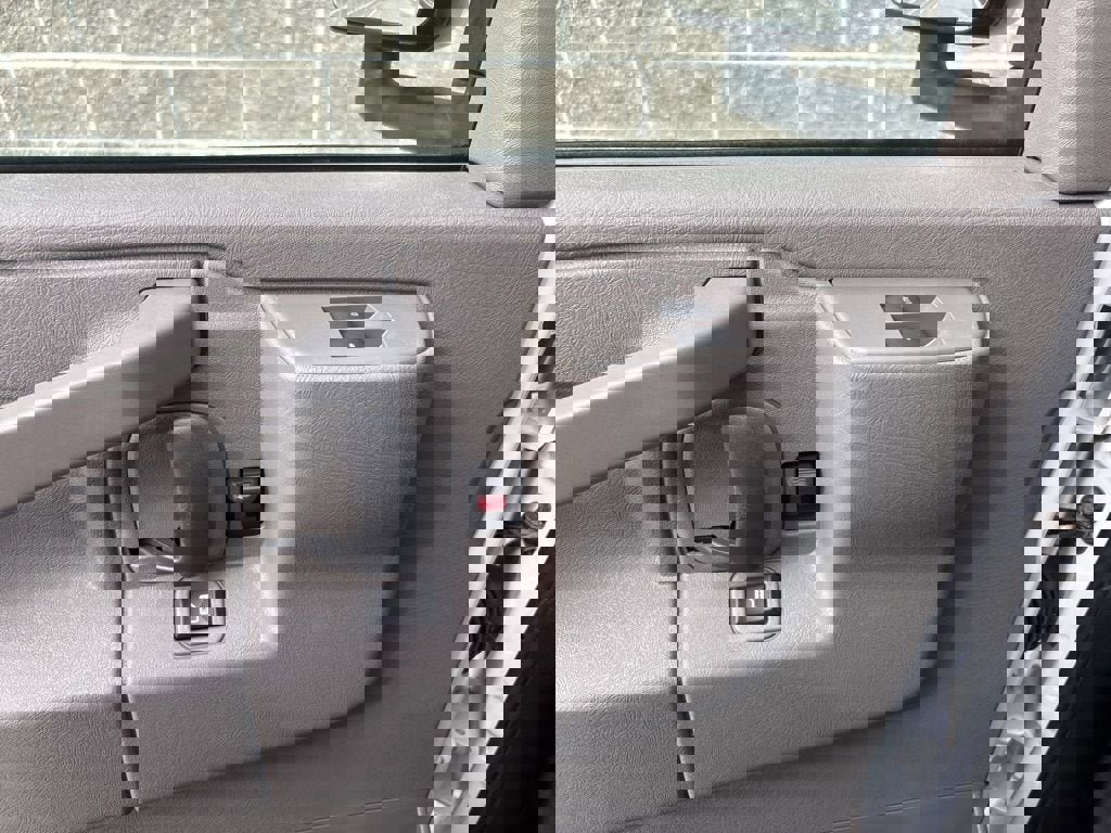 New 2025 Chevrolet Express 3500 w/ Power Convenience Package image 26