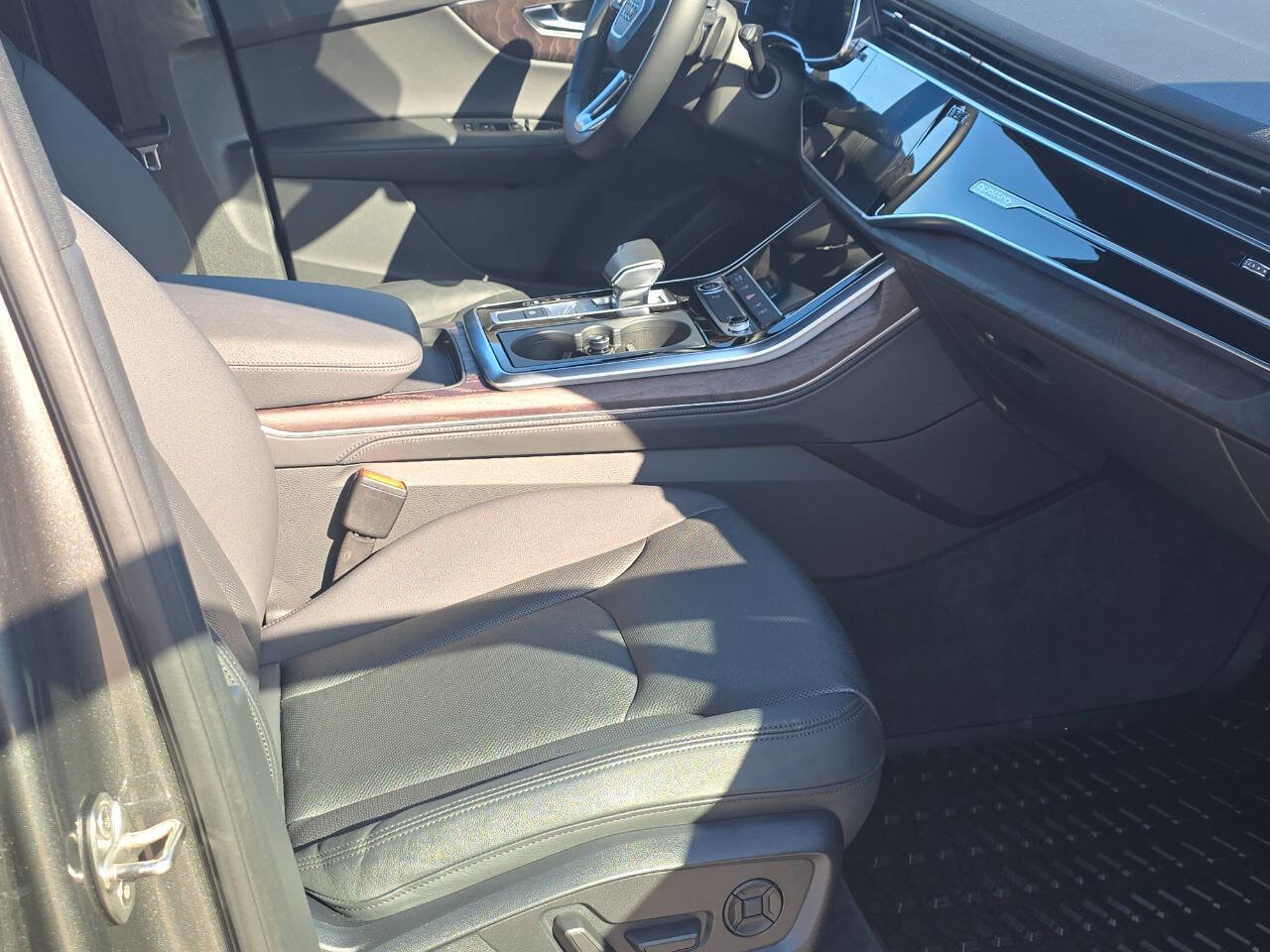 Used 2022 Audi Q7 3.0T Premium Plus image 30