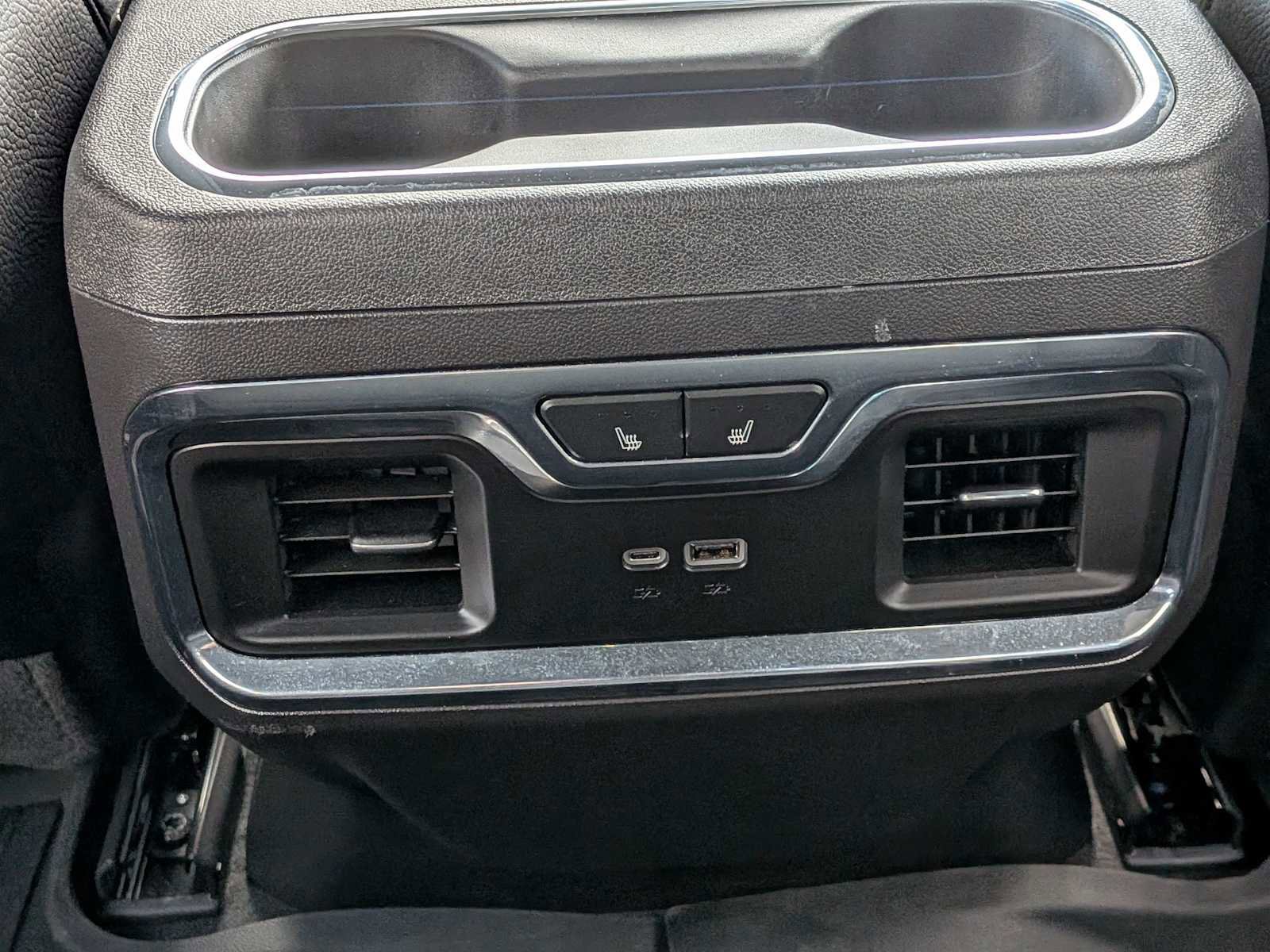 Used 2024 GMC Sierra 1500 Denali w/ Denali Reserve Package image 13