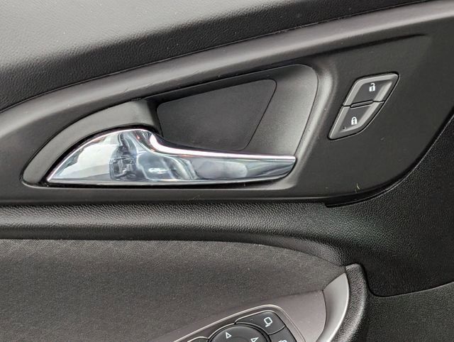 Used 2017 Chevrolet Malibu LS image 17